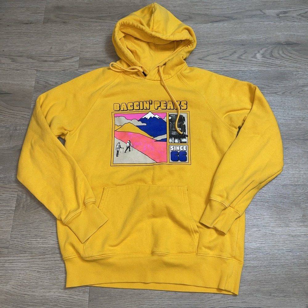 The North Face Womens Small Hoodie Yellow Baggin Peaks Since 66 Outdoor Graphic